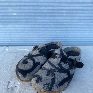 Haflinger Women’s Gray and Black Wool Patterned Clogs Slippers SZ 39/8.5US
